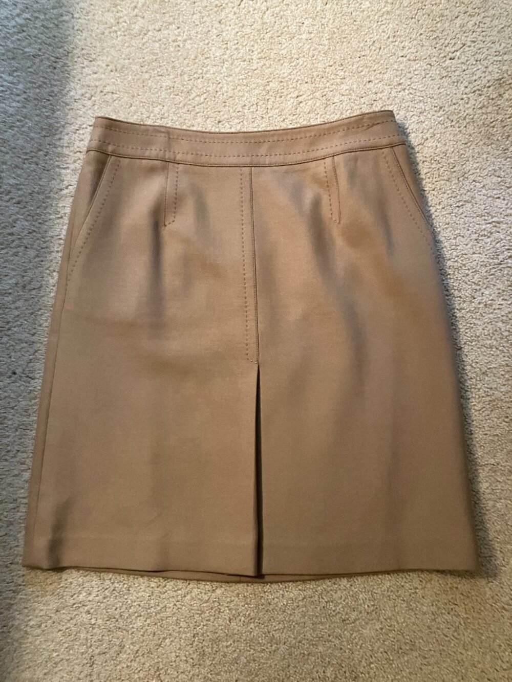 LOFT, Size 6, Camel Color